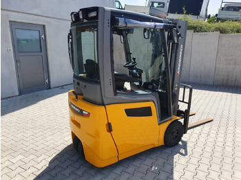 Jungheinrich EFG 215 / Triplex: 4.25m! / SS / nur 1.368h! leasing Jungheinrich EFG 215 / Triplex: 4.25m! / SS / nur 1.368h!: picture 4