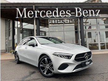 Sedan MERCEDES-BENZ