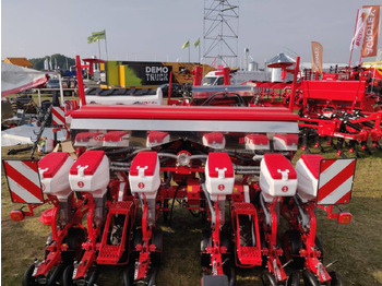 Precision sowing machine