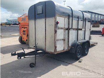Livestock semi-trailer