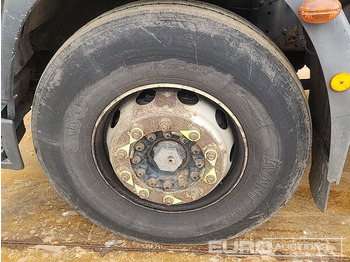 Tank semi-trailer 2010 Iveco 180E25: picture 5
