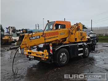 Mobile crane KATO