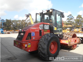 Roller 2011 CAT CP533E: picture 5