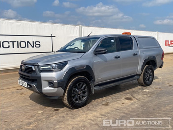 Pickup truck TOYOTA Hilux