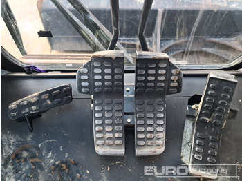 Crawler excavator 2022 Hitachi ZX135USBL-7: picture 2 Crawler excavator 2022 Hitachi ZX135USBL-7: picture 2