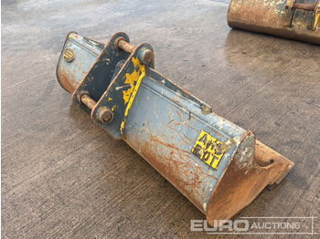 Bucket 60" Strickland Ditching Bucket 45mm Pin to suit 4-6 Ton Excavator: picture 3