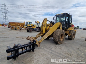Wheel loader CATERPILLAR 930M