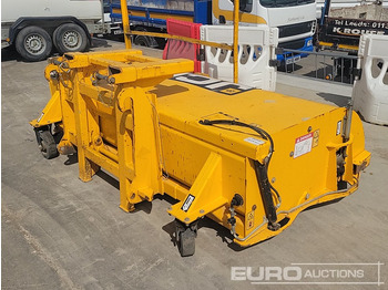 Material handling equipment JCB