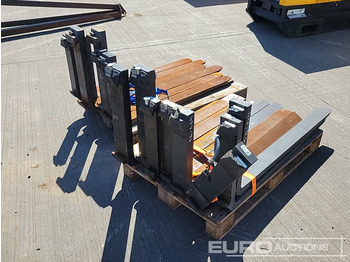 Material handling equipment Selection of Various Size Forks to suit Forklift (2 Pallets of): picture 5