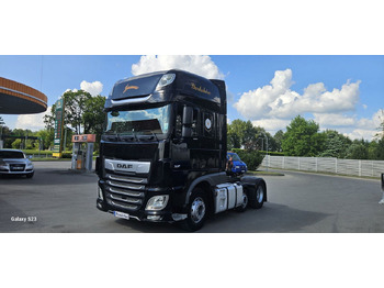 Tractor unit DAF XF 106 530