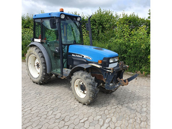 Farm tractor NEW HOLLAND
