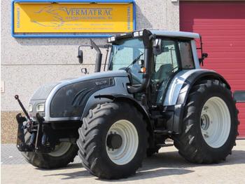 Farm tractor Valtra T162: picture 1