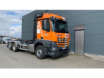 Truck MERCEDES-BENZ