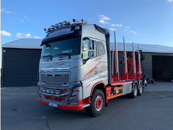 Log truck VOLVO FH16 650