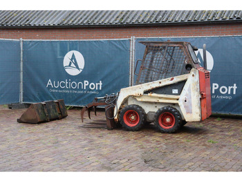 Wheel loader Clark Bobcat 443: picture 3