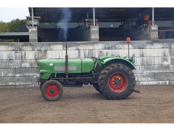 Farm tractor FENDT