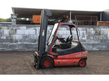 Electric forklift LINDE E