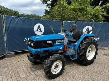 Farm tractor NEW HOLLAND