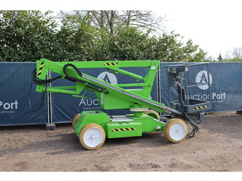 Articulated boom NIFTYLIFT