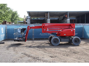 Articulated boom NIFTYLIFT