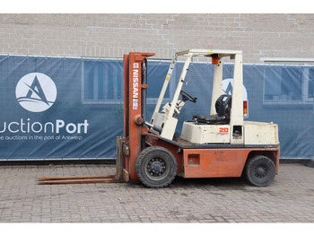 Diesel forklift NISSAN