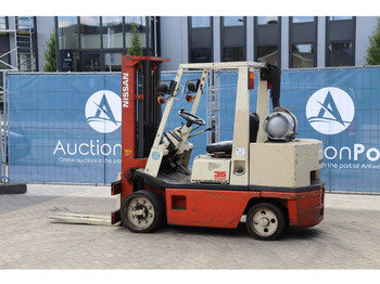 LPG forklift Nissan KCUGH02F350: picture 3 LPG forklift Nissan KCUGH02F350: picture 3