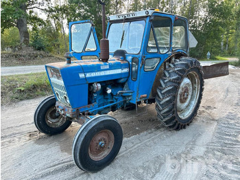 Farm tractor FORD