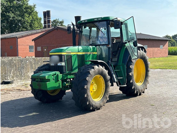Farm tractor JOHN DEERE 6610