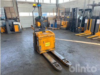 Pallet truck JUNGHEINRICH