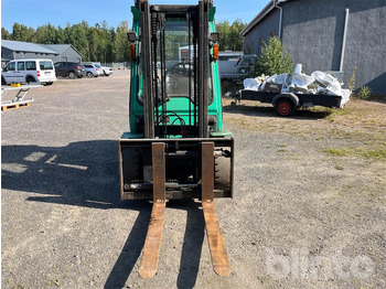 Diesel forklift Mitsubishi FD30K: picture 2
