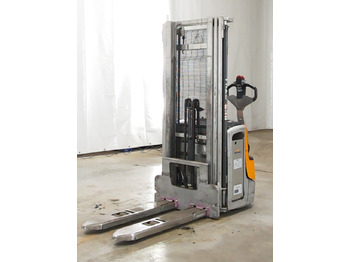 Stacker STILL