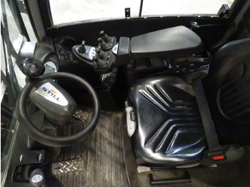 Diesel forklift Still RX70-30: picture 3