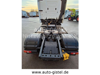 Tractor unit Mercedes-Benz Actros 1845 LS GigaSpace: picture 4