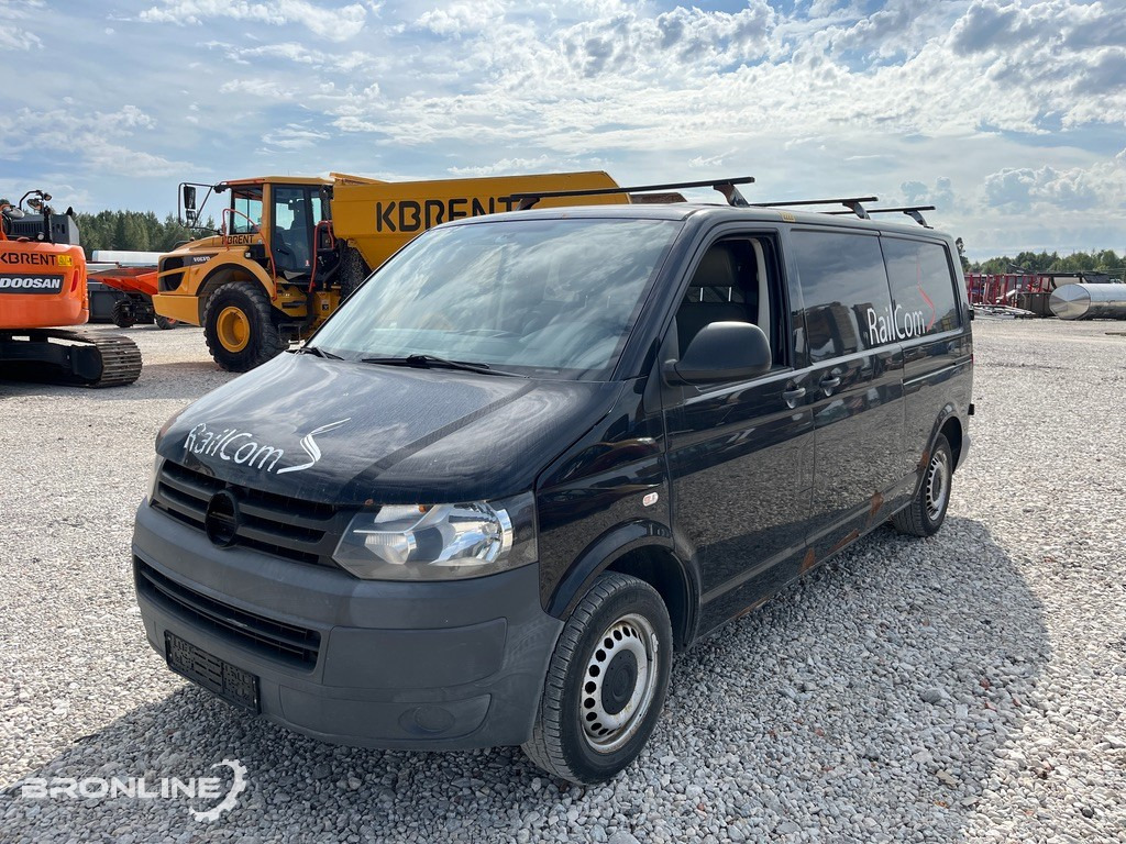 Small van 2010 Volkswagen Transporter T5 4x4 2.0 103kW: picture 1