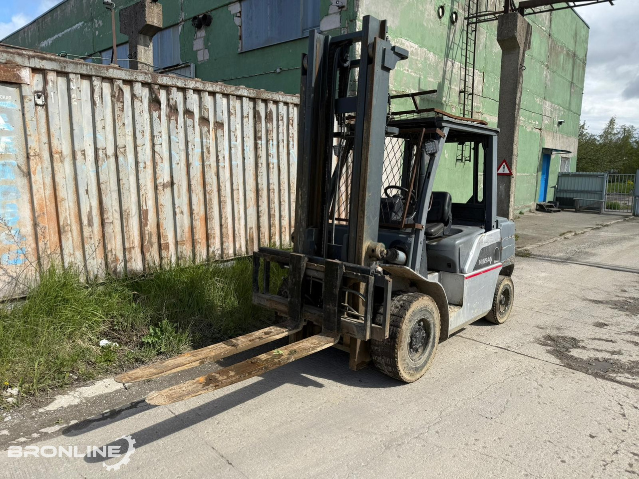 2011 Nissan GX45 61kW 4,5t - Diesel forklift: picture 2 2011 Nissan GX45 61kW 4,5t - Diesel forklift: picture 2