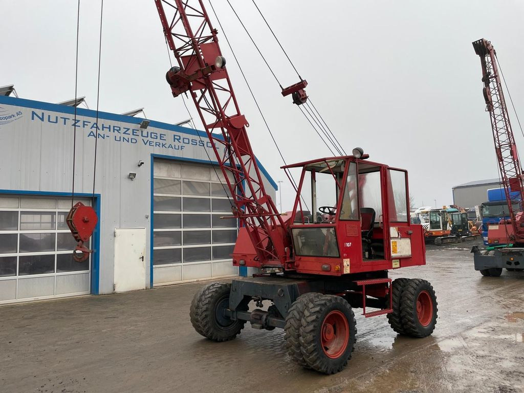 Fuchs F107 F 107 Seilbagger 9900 Kg Fuchs F107 F 107 Seilbagger 9900 Kg - Wheel excavator: picture 2 Fuchs F107 F 107 Seilbagger 9900 Kg Fuchs F107 F 107 Seilbagger 9900 Kg - Wheel excavator: picture 2