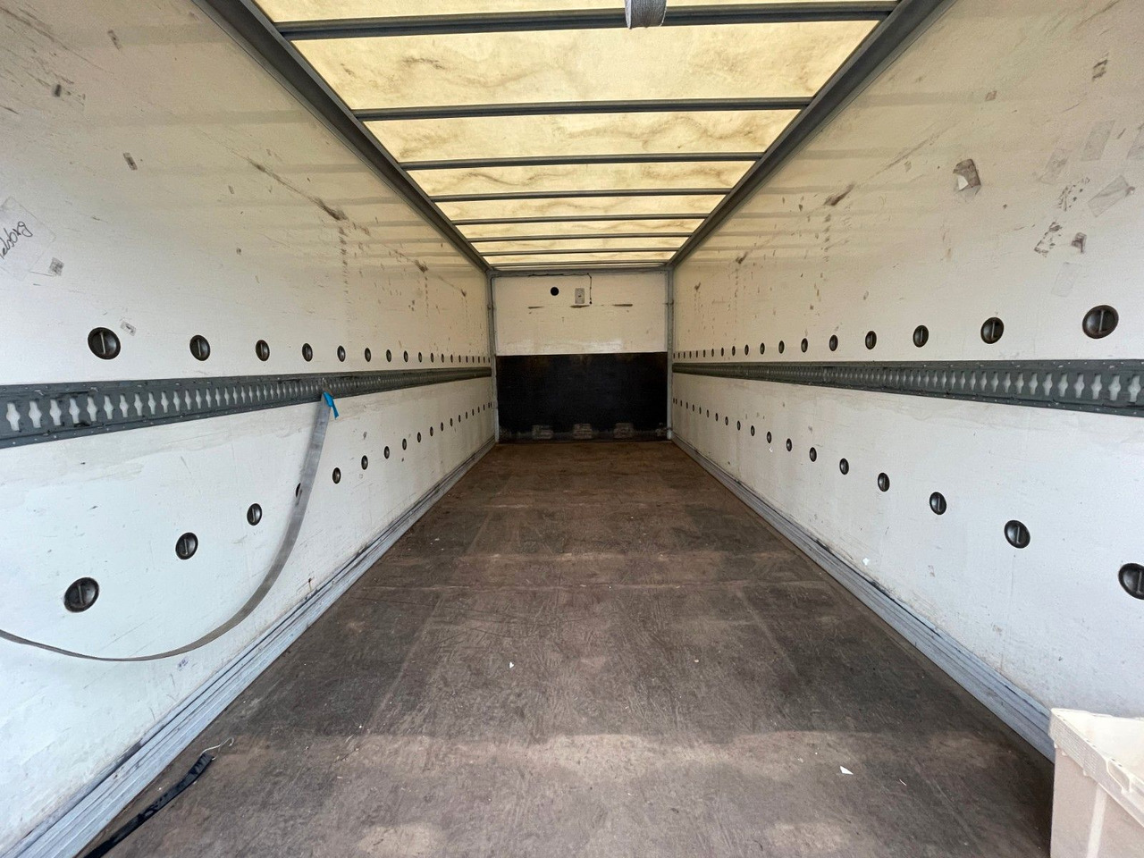 Iveco ML75E18 Blumen Koffer LBW Klimaanlage EEV ML80 Iveco ML75E18 Blumen Koffer LBW Klimaanlage EEV ML80 - Box van: picture 5 Iveco ML75E18 Blumen Koffer LBW Klimaanlage EEV ML80 Iveco ML75E18 Blumen Koffer LBW Klimaanlage EEV ML80 - Box van: picture 5