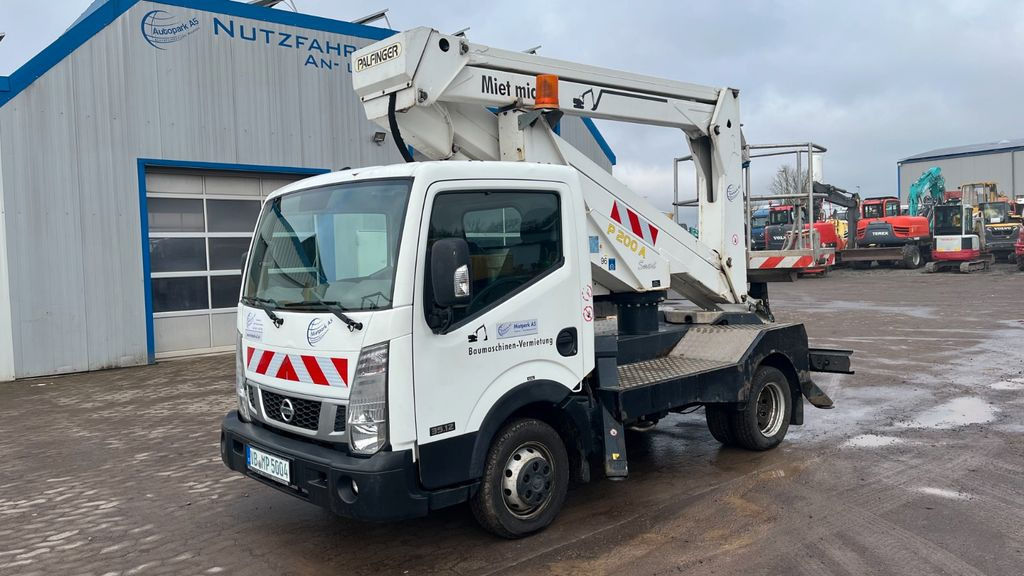 Nissan P200A-NC Steiger Hebebühne Hubarbeitsbühne 17M - Truck mounted aerial platform, Van: picture 2 Nissan P200A-NC Steiger Hebebühne Hubarbeitsbühne 17M - Truck mounted aerial platform, Van: picture 2