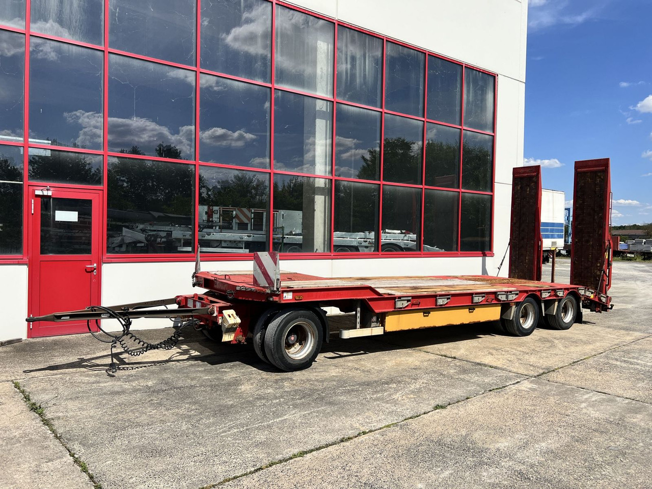 Humbaur 3 Achs Tiefladeranhänger - Low loader trailer: picture 2 Humbaur 3 Achs Tiefladeranhänger - Low loader trailer: picture 2