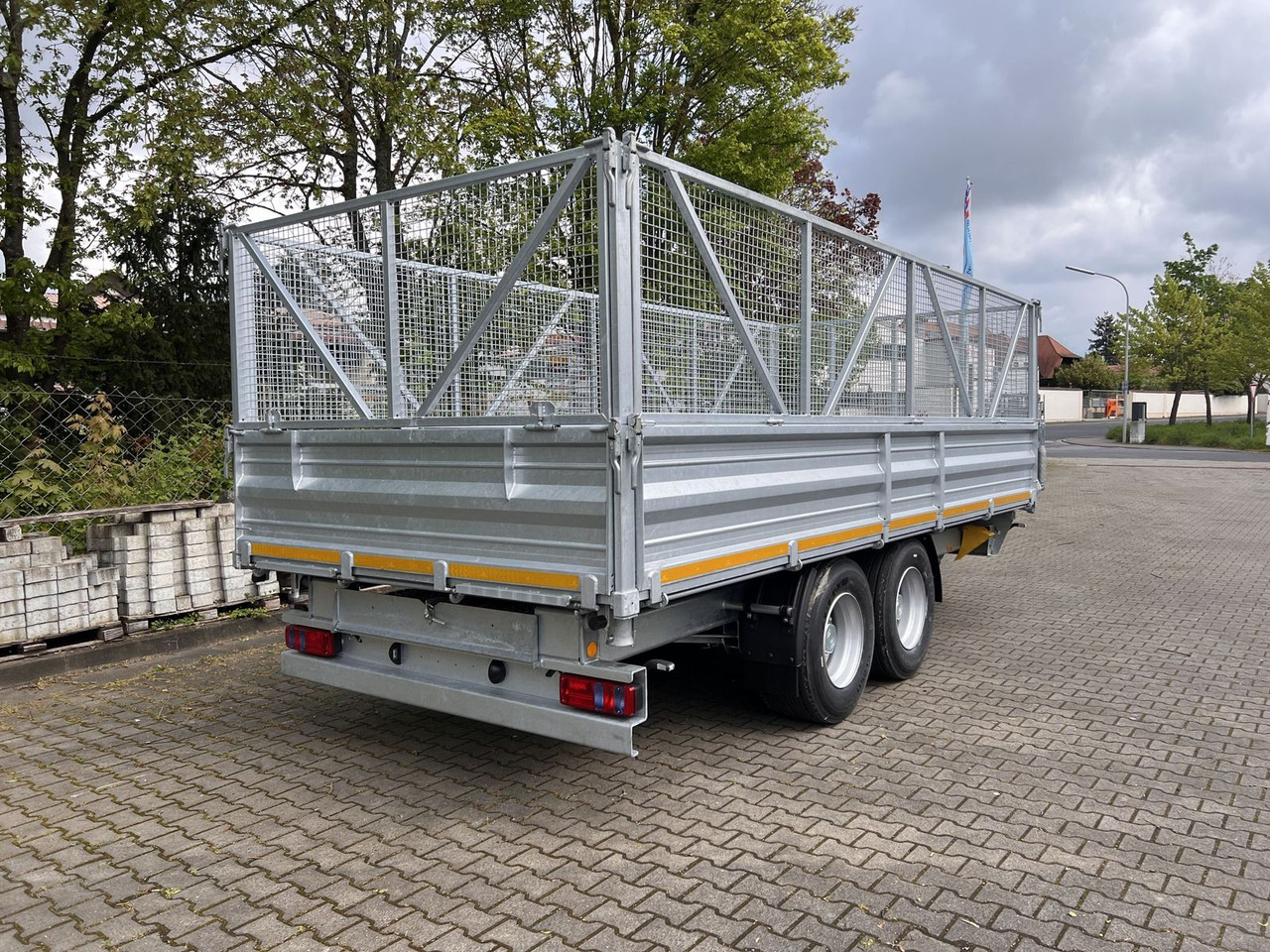 Tipper trailer Möslein  14 t Tandem- Kipper Tieflader 5,70 m lang, Brei: picture 7