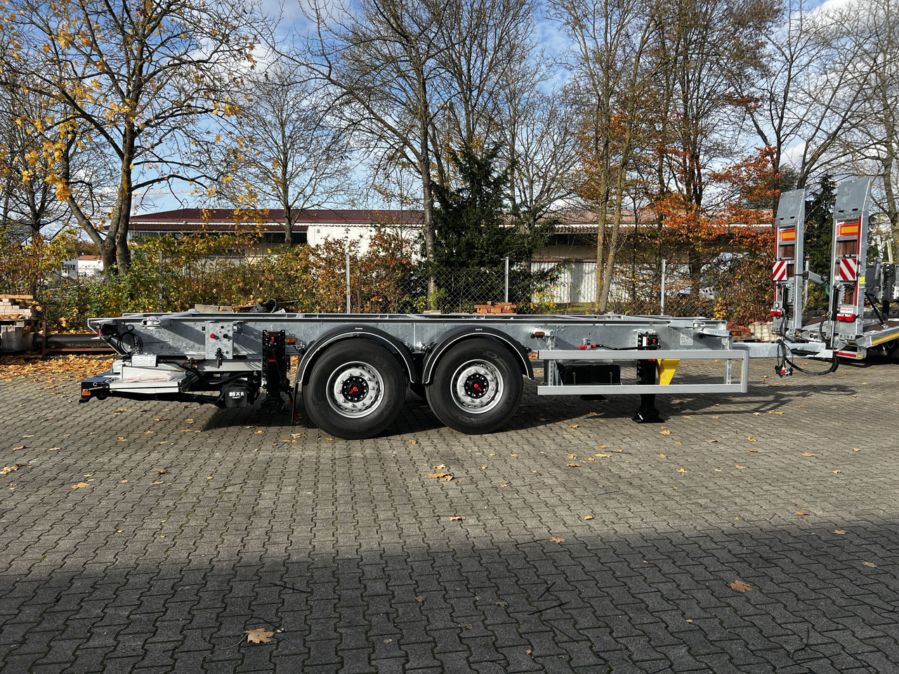 Möslein BDF Tandem- BDF- Wechselanhänger mit Ladebordwand - Container transporter/ Swap body trailer: picture 1 Möslein BDF Tandem- BDF- Wechselanhänger mit Ladebordwand - Container transporter/ Swap body trailer: picture 1