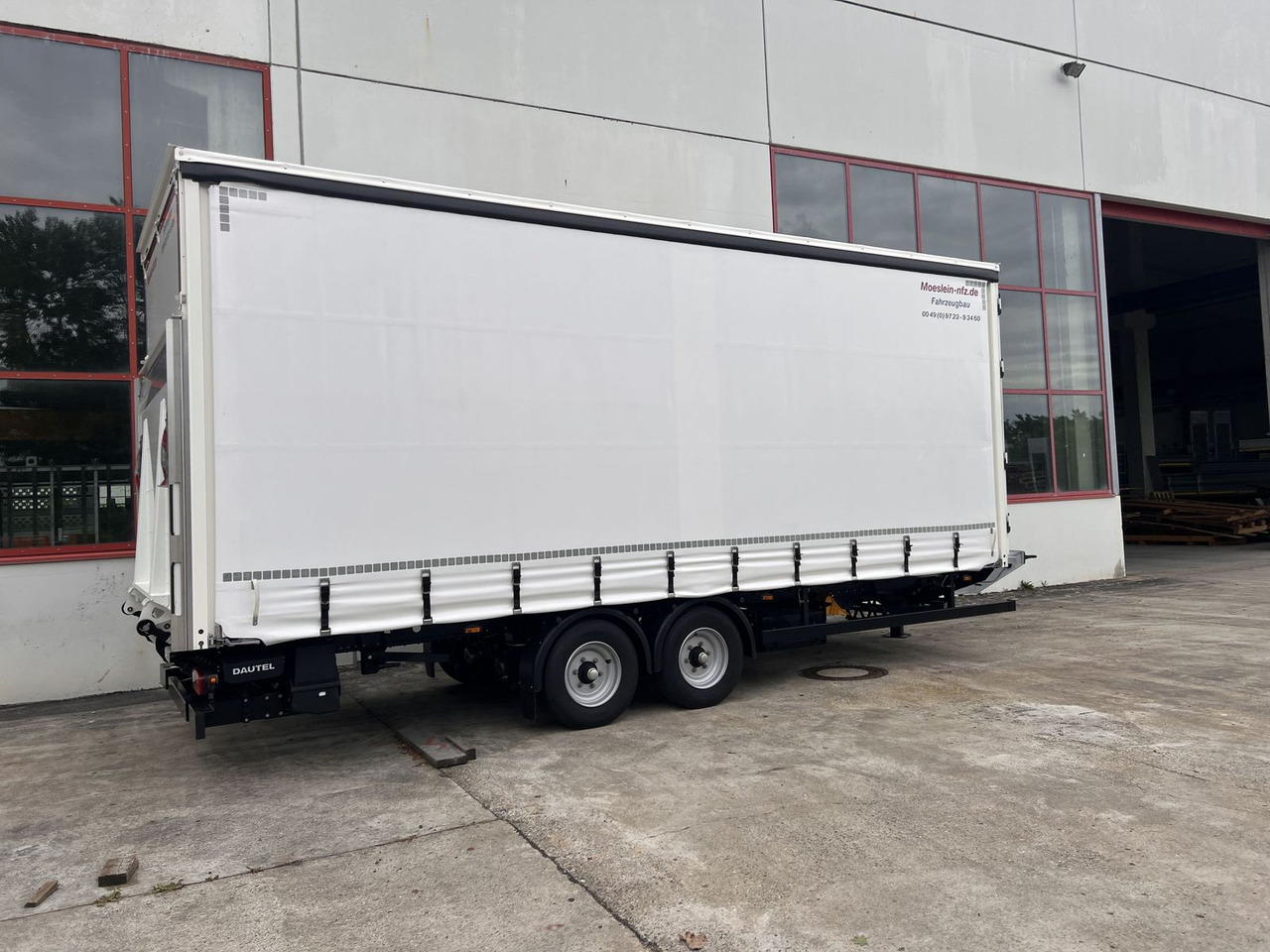 Curtainsider trailer Möslein  Planenanhänger, Ladebordwand + Durchladbar neuw: picture 6