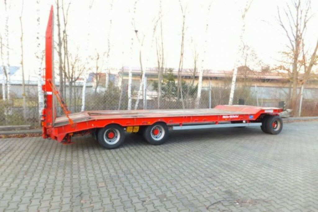 Müller-Mitteltal 3 Achs Tieflader- Anhänger - Low loader trailer: picture 1 Müller-Mitteltal 3 Achs Tieflader- Anhänger - Low loader trailer: picture 1