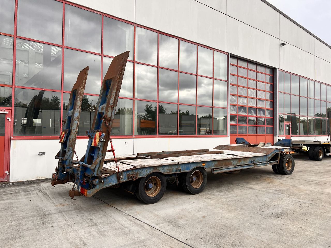 Müller Mitteltal T3 3 Achs Tieflader mit ABS - Low loader trailer: picture 3 Müller Mitteltal T3 3 Achs Tieflader mit ABS - Low loader trailer: picture 3