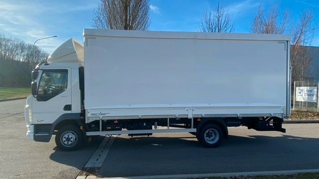 DAF LF 210 8t Pritsche-Plane LBW Tageszulassung DAF FA LF 210 08t Spier Pritsche-Plane - Curtainsider truck: picture 3 DAF LF 210 8t Pritsche-Plane LBW Tageszulassung DAF FA LF 210 08t Spier Pritsche-Plane - Curtainsider truck: picture 3