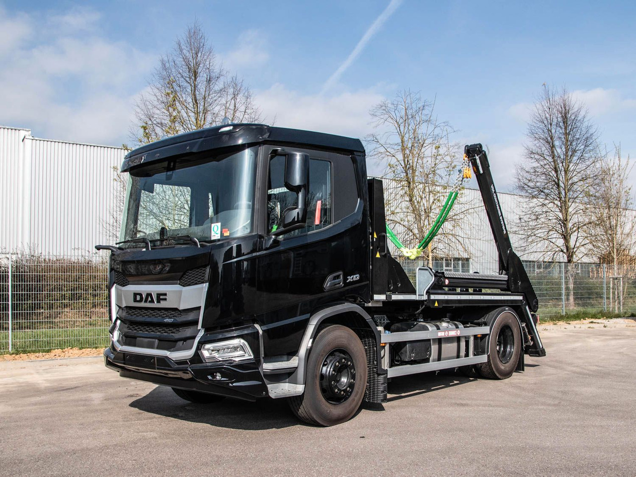 DAF XD 410 FA Absetzkipper DAF XD 410 FA Absetzkipper - Skip loader truck: picture 1 DAF XD 410 FA Absetzkipper DAF XD 410 FA Absetzkipper - Skip loader truck: picture 1