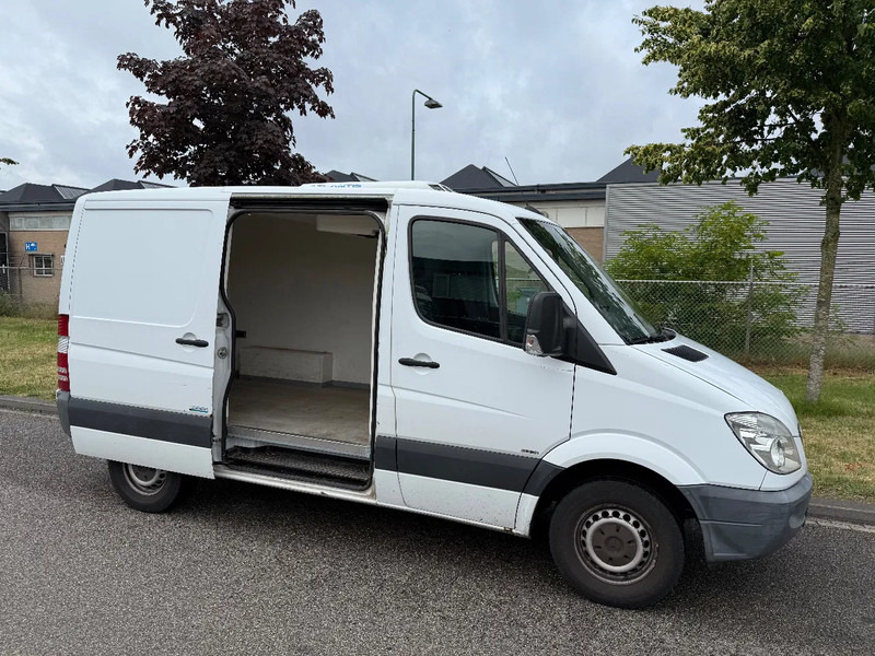 Mercedes-Benz Sprinter 313 2010 kuhlung diepfreez - Refrigerated van: picture 5 Mercedes-Benz Sprinter 313 2010 kuhlung diepfreez - Refrigerated van: picture 5