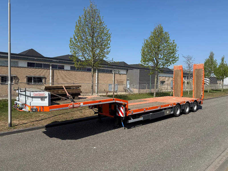 Nooteboom mcos-48-03 - Low loader semi-trailer: picture 1 Nooteboom mcos-48-03 - Low loader semi-trailer: picture 1