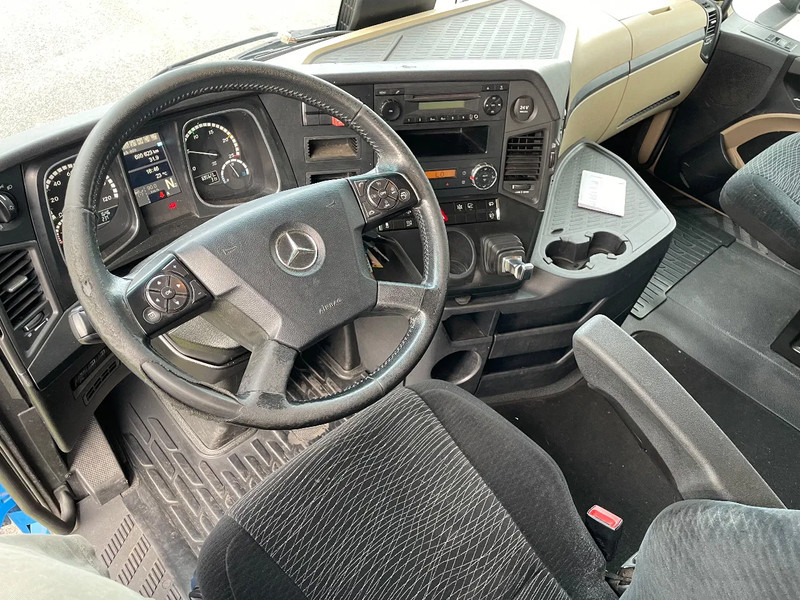 Tractor unit Mercedes-Benz Actros 1943 full adr 2017 only 695.000 km: picture 13