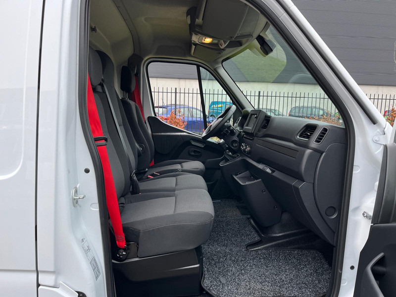 Panel van Renault Master 150.35 Red Edition, L3 H2, 150pk, Airco, Nav, Camera: picture 19